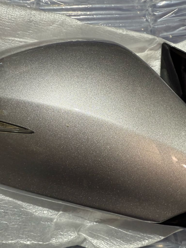 새상품 현대 그랜저Hg 실버그레이 사이드미러 조수석 16핀--1