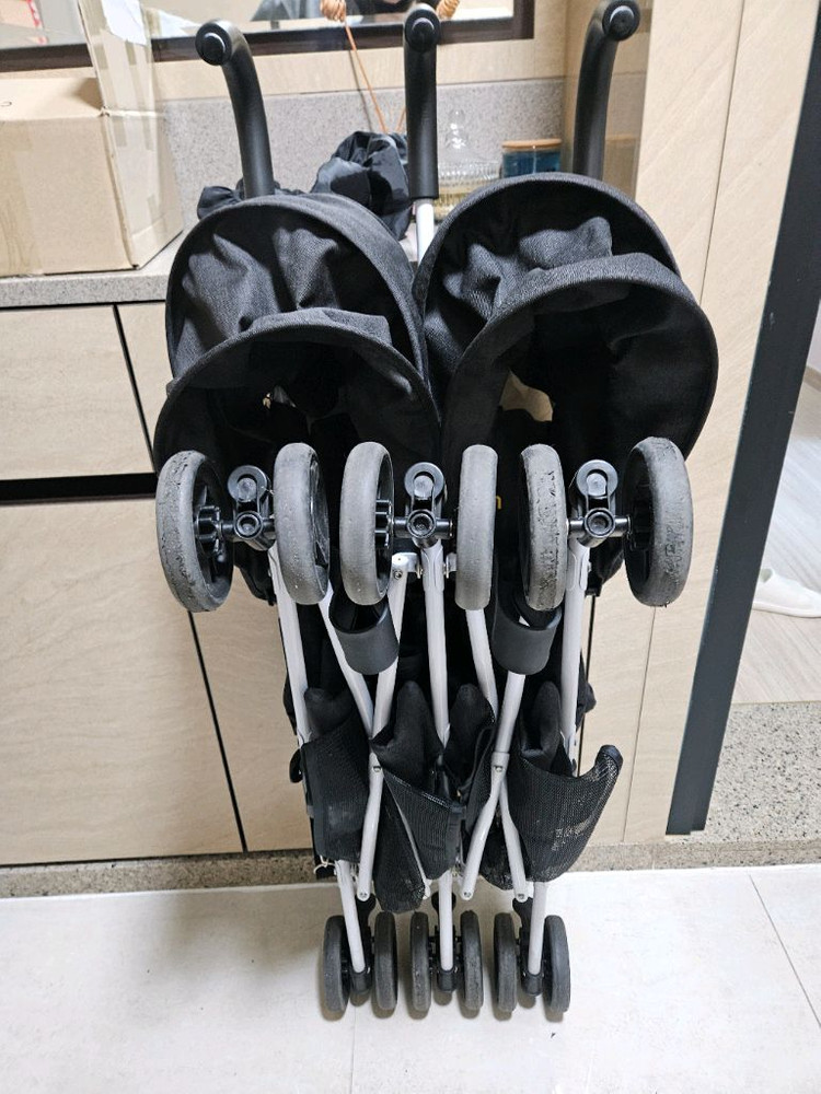 아발론 휴대용쌍둥이유모차 이미지