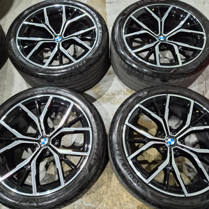 BMW G30 5시리즈 845M 19인치 순정 휠타이어 판매합니다