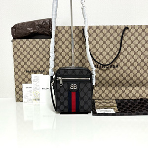 구찌 x 발렌시아가 해커 메신저백