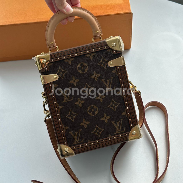 루이비통 모노그램 쁘띠뜨 말 카메라 박스백 M10079--3