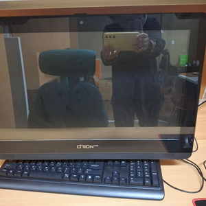 일체형 컴퓨터입니다