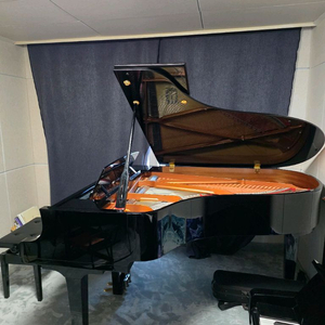 야마하 그랜드피아노 C5X 22년식 신품급