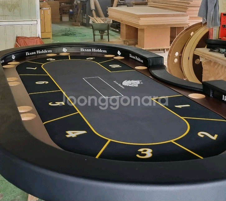 국내 제작 홀덤테이블 저렴하게 판매합니다.--3