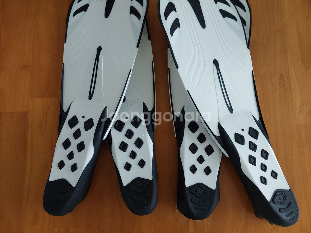 아레나 오리발 롱핀 31-33--1