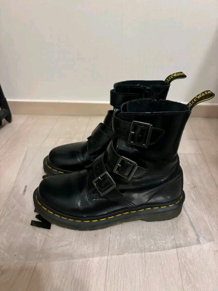 닥터마틴 블레이크 버클 부츠 블랙 uk4 235--1