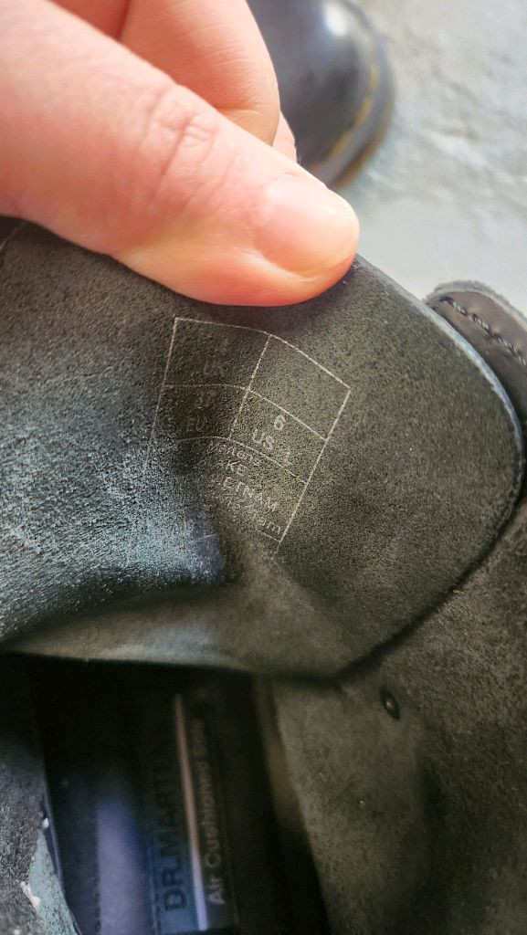 닥터마틴 블레이크 버클 부츠 블랙 uk4 235--4