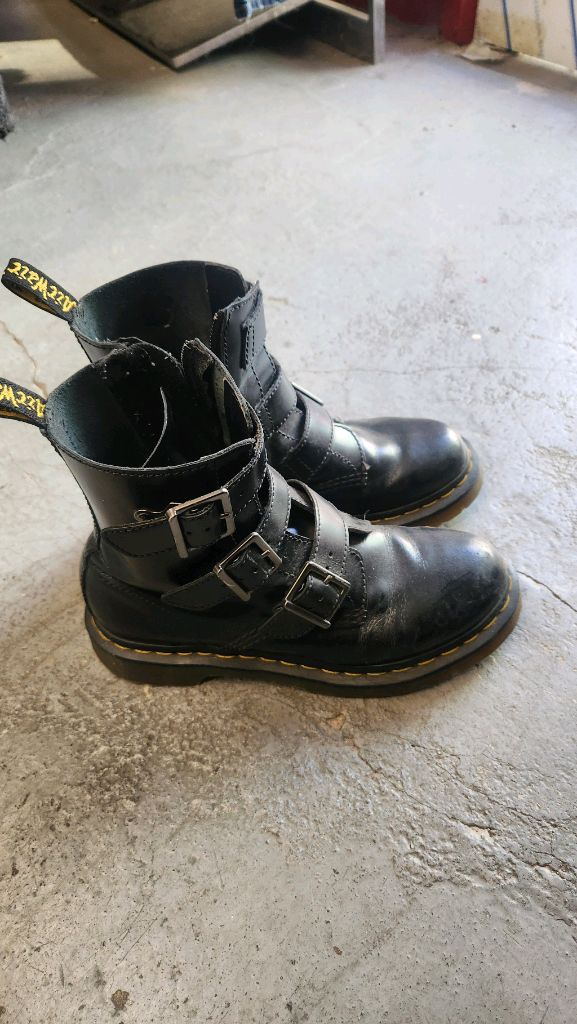 닥터마틴 블레이크 버클 부츠 블랙 uk4 235--5