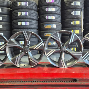 제네시스 GV80 22인치 페이스리프트 순정 중고휠 한대분 판매 이미지