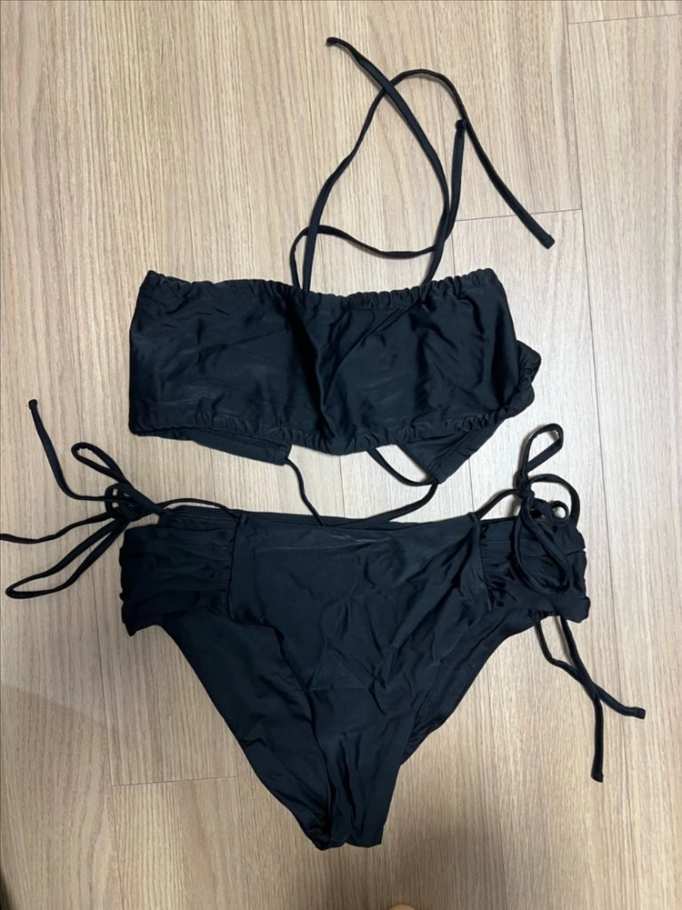 다이애그널 ribbon shirring 비키니 블랙 팝니다 이미지