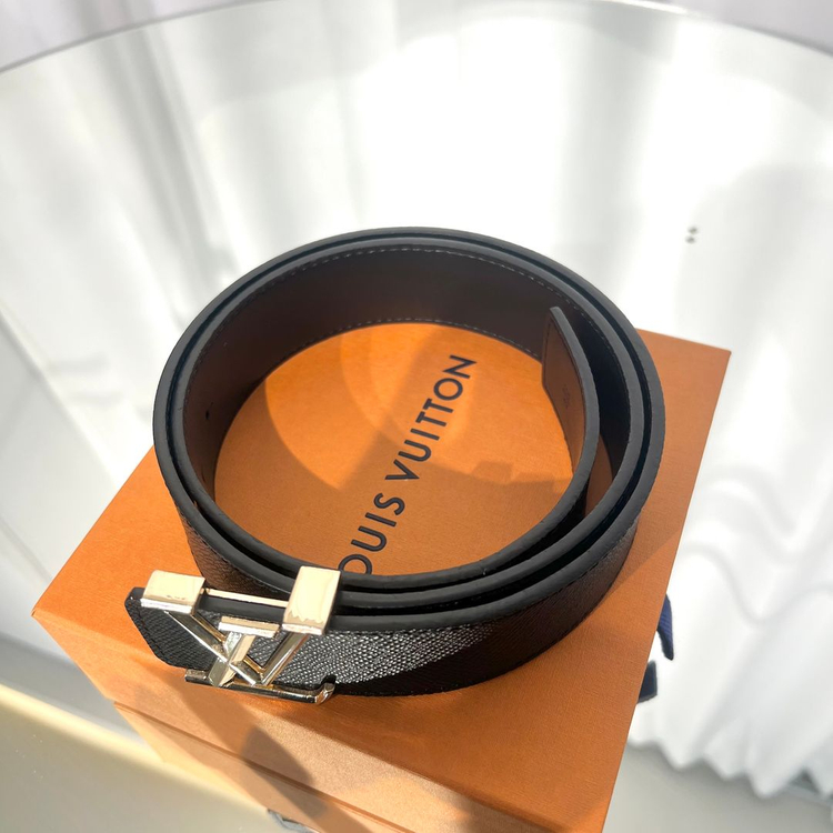 [정품] 루이비통 LV 이니셜 리버서블 벨트 블랙--6