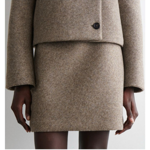 cos 코스 보일드 울 블랜드 미니스커트 새상품 판매합니다!