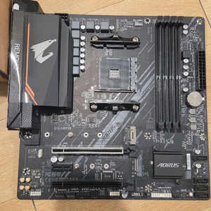 B550M aorus elite/ ddr4 3733 16gb / 라이젠 5600