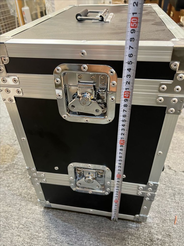 블랙 알루미늄 장비 케이스입니다--3
