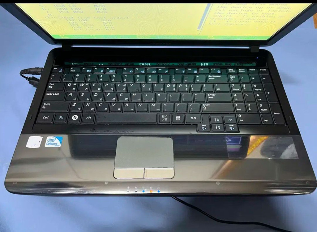 삼성 노트북 SENS R530--4