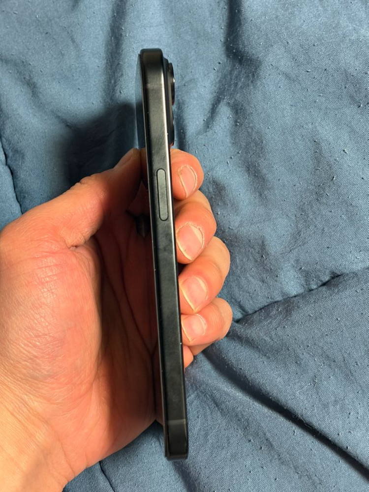 아이폰17 블랙 256기가--1