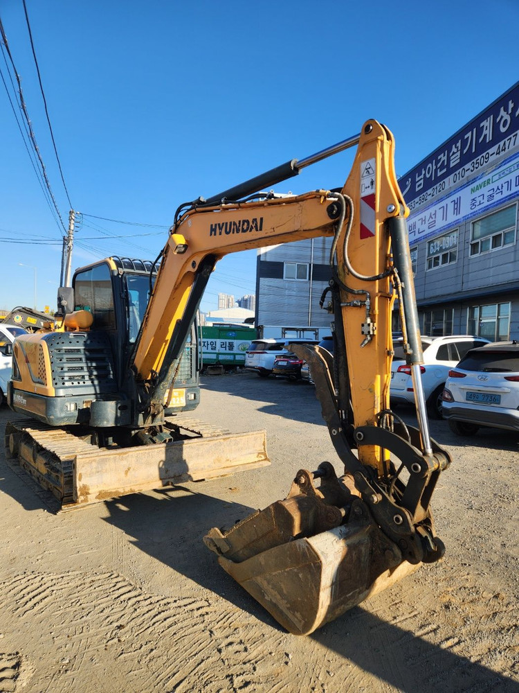 현대 HX60 2016년 6615시간 대구위치 중고굴삭기매매 이미지
