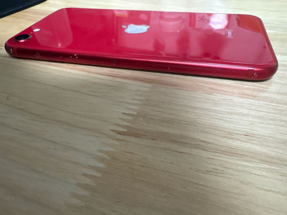 아이폰 SE 2세대 레드--3