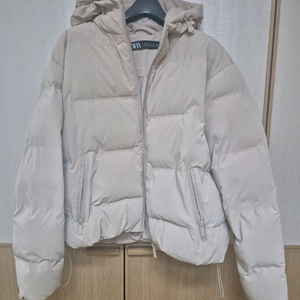 자라 루브리시드 푸퍼 패딩