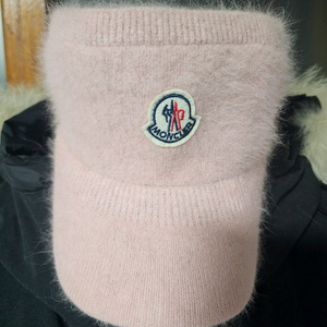 몽클레어 앙고라 핑크 썬캡