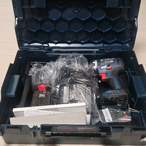 보쉬 GSR 18V-55 충전 드릴 세트