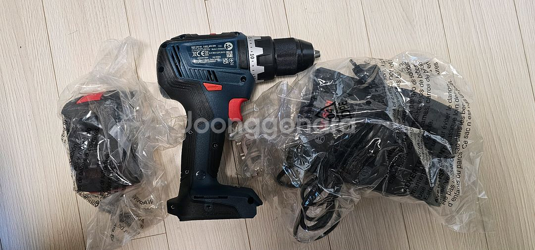 보쉬 GSR 18V-55 충전 드릴 세트--1