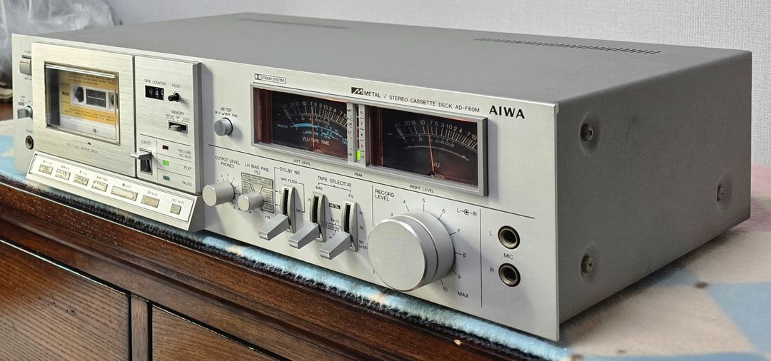 AIWA AD-F60M 카세트 데크 이미지