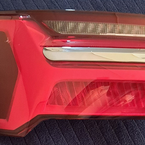 아우디 A6 좌측 후미등 4K5.945.069