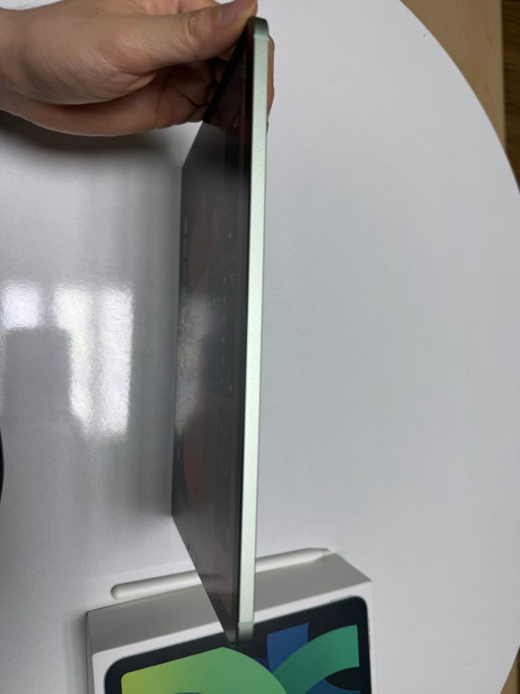 아이패드 에어 4세대 64GB 셀룰러 입니다. 그린입니다.--3