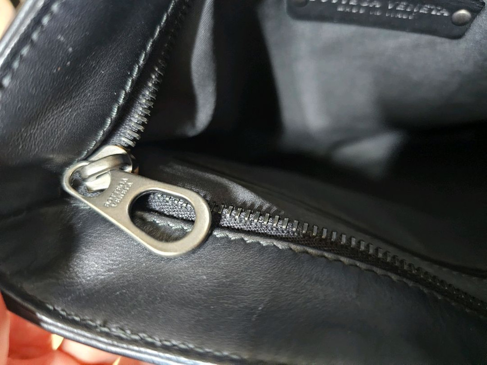 보테가베네타 크로스백 팝니다--3