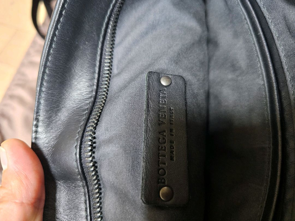 보테가베네타 크로스백 팝니다--4