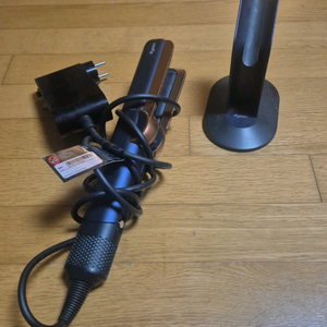 다이슨 에어스트레이트 스트레이트너 이미지