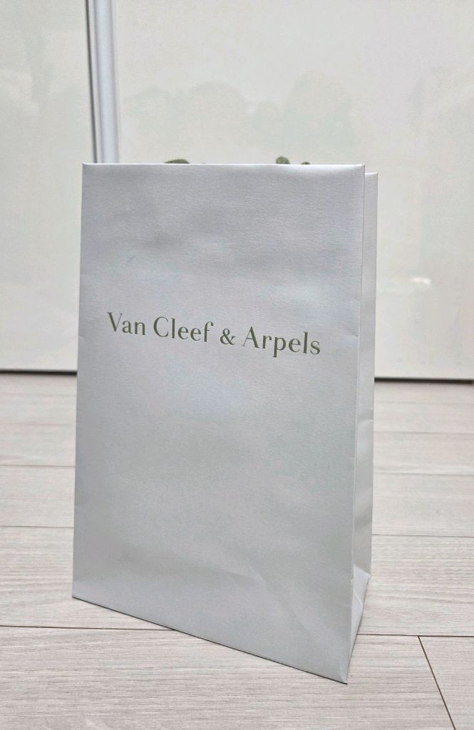 반클리프 아펠 쇼핑백 판매--1