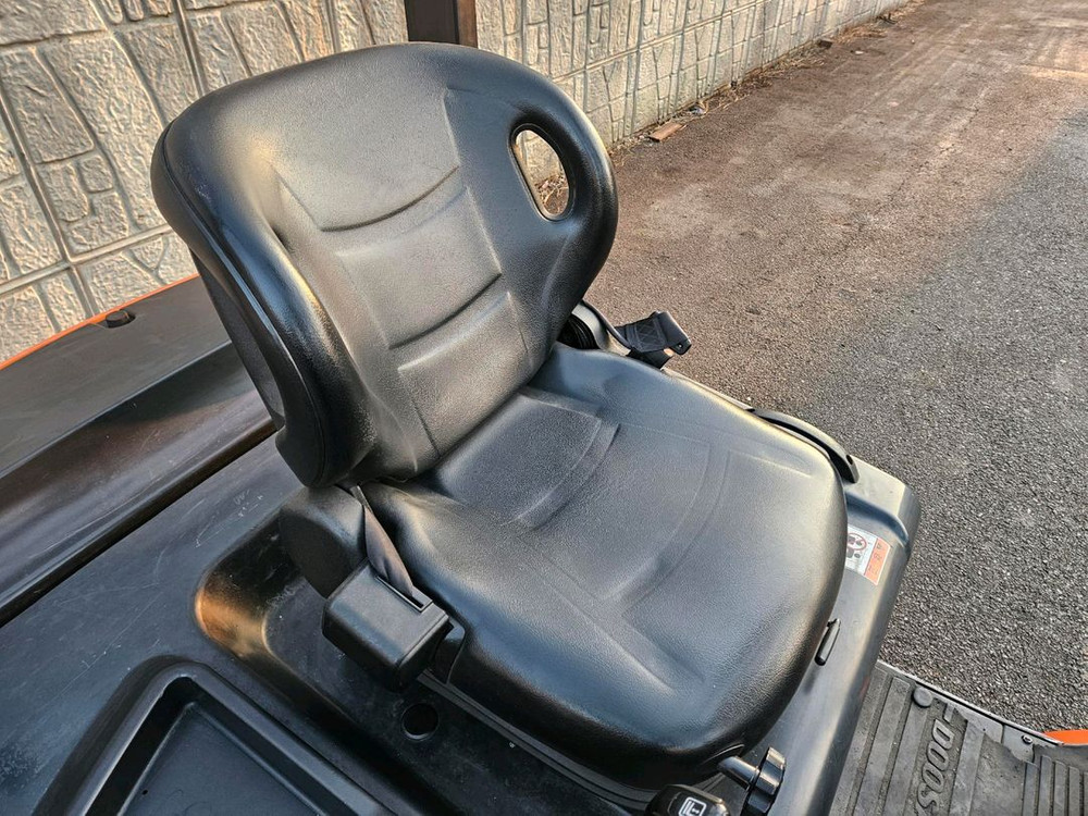 (중고지게차) 두산 B25NS 전동좌식 2.5톤 지게차 (3단, 4스플,사이드쉬프트--6