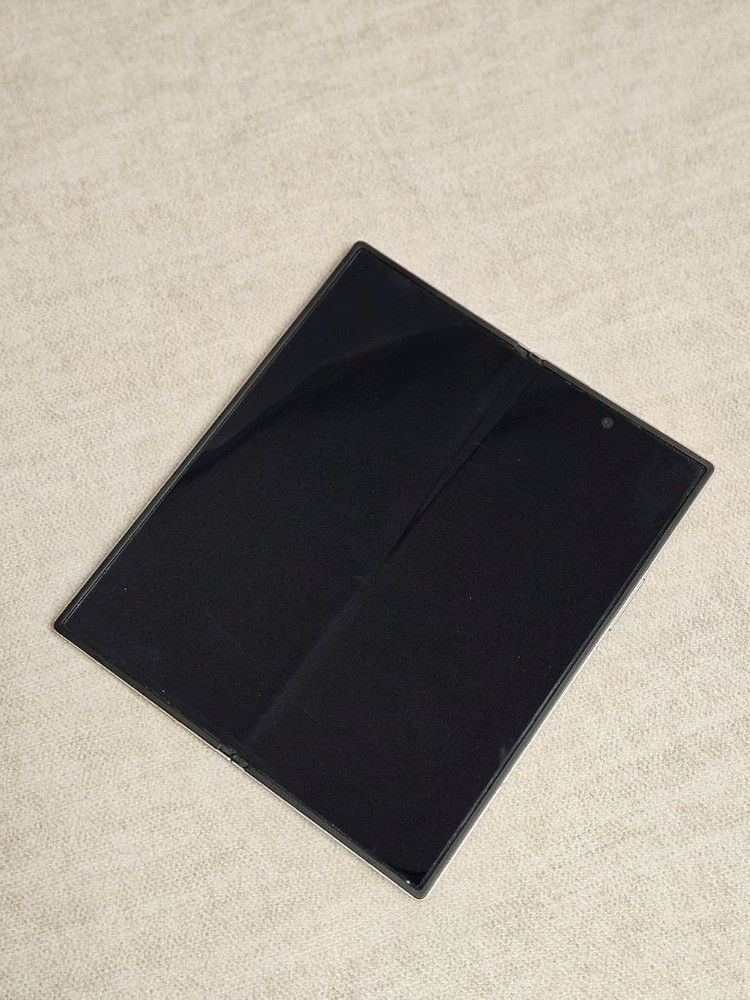 폴더블 스마트폰 256GB--1