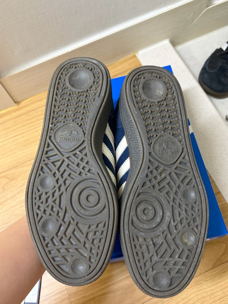 아디다스 스페지알 네이비 225 이미지