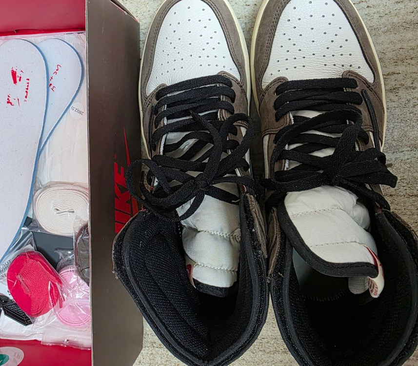 280 조던 1 x 트래비스 스캇 레트로 하이 OG 이미지