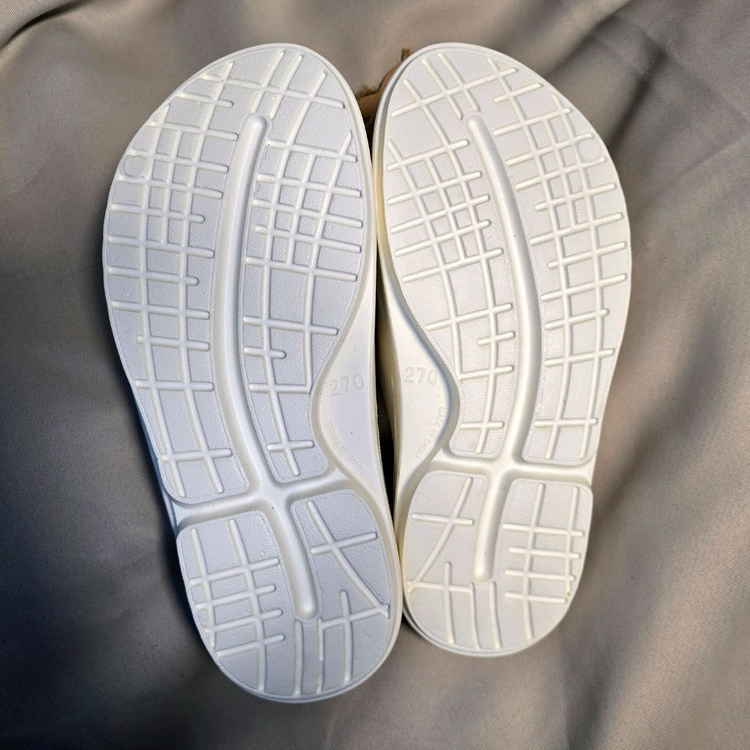 [270] 라인프렌즈 곰돌이 슬리퍼 우포스핏 아치형 화이트 #S1--4