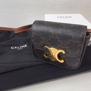 셀린느 트리옹프 미니 탄 크로스백