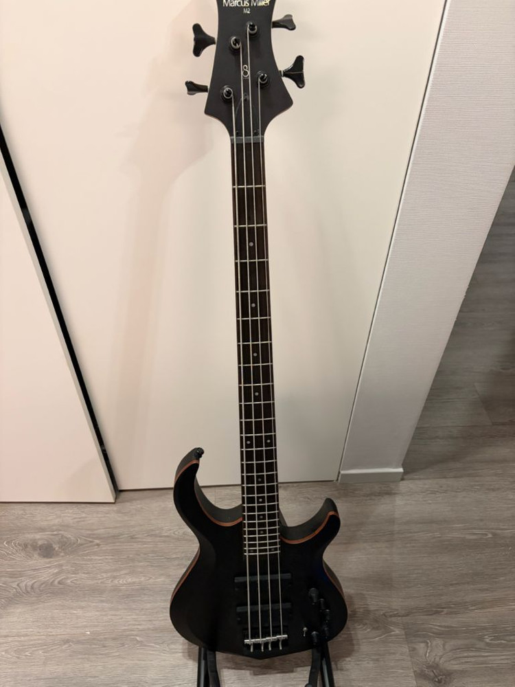 Marcus Miller M2 베이스 기타 블랙--0