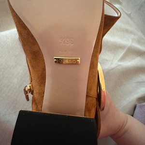 구찌 GG 로고 스웨이드 부츠 235