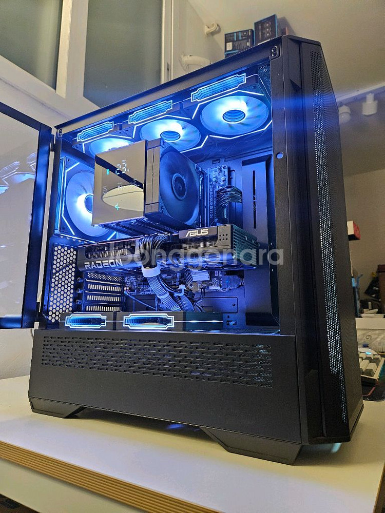 9800x3d / rx9070xt 고사양 본체--2