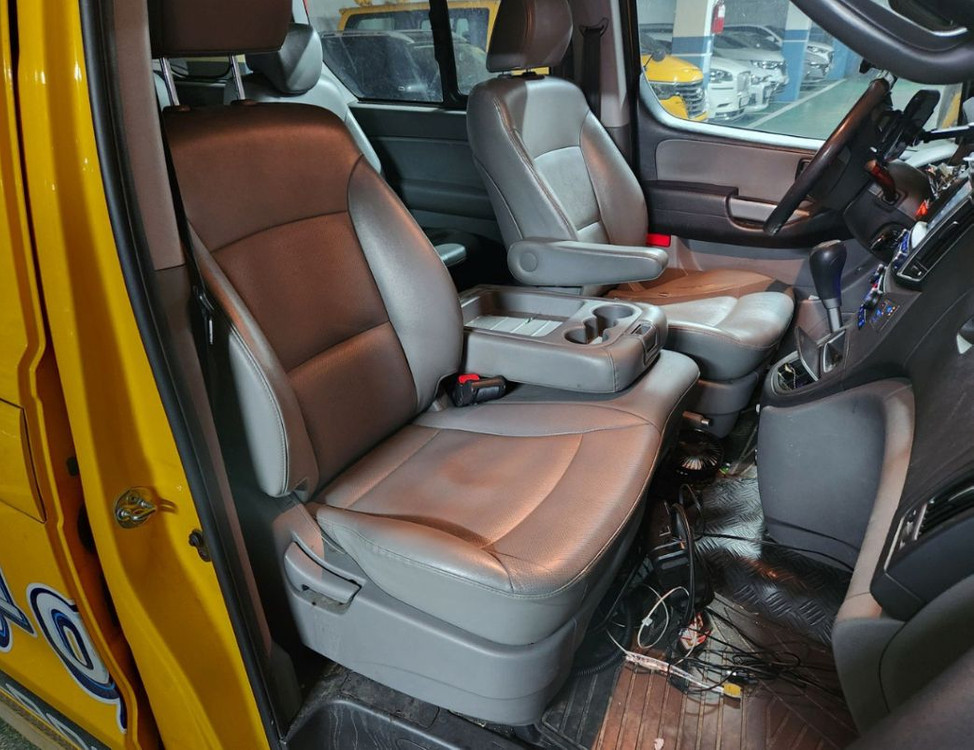 현대 그랜드 스타렉스 LPG 차량--1