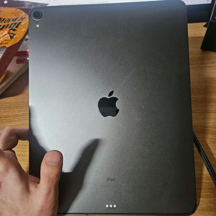 아이패드프로 3세대 12.9 256GB 셀룰러 +미개봉케이스--8