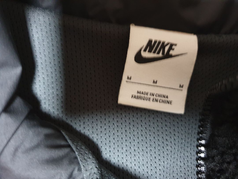 나이키 키즈 패딩 점퍼 M사이즈--1