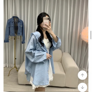 에이블리 시스루 후드셔츠 하늘색에이블리 시스루 후드셔츠 하늘색