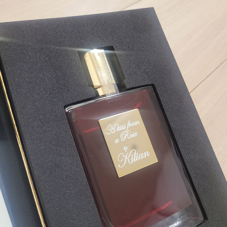 킬리안 어 키스 프롬 어 로즈 50ml 향수--2