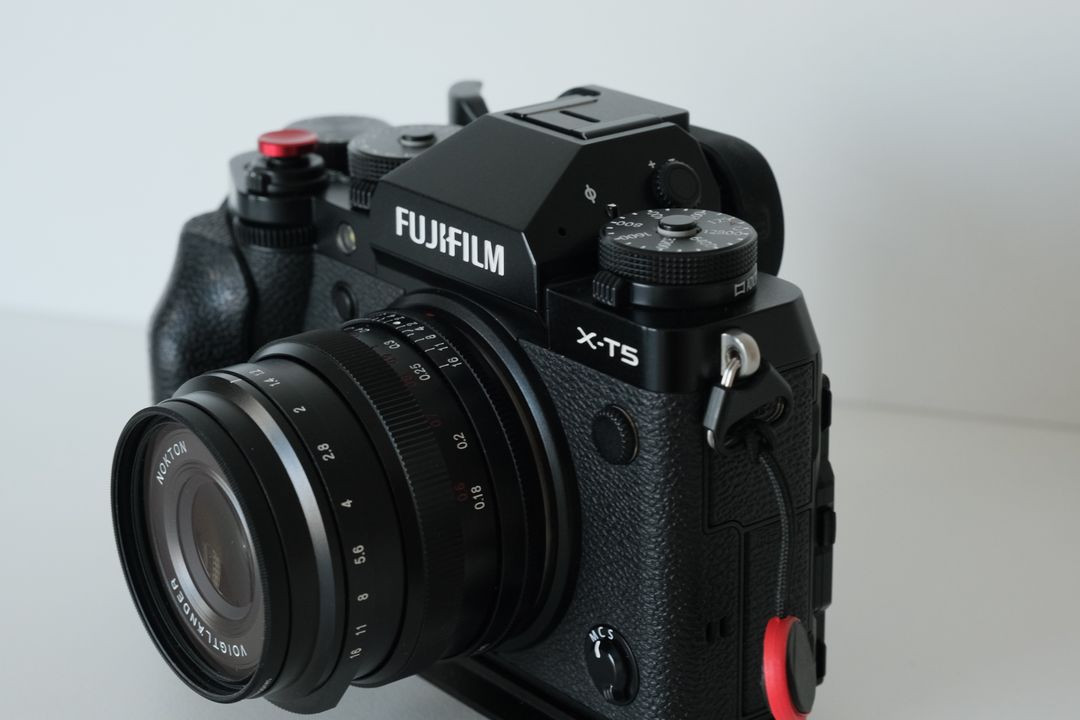 후지필름 X-T5, 배터리 2, 그립, 박스풀 이미지