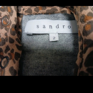 산드로 레오파드 포인트 니트