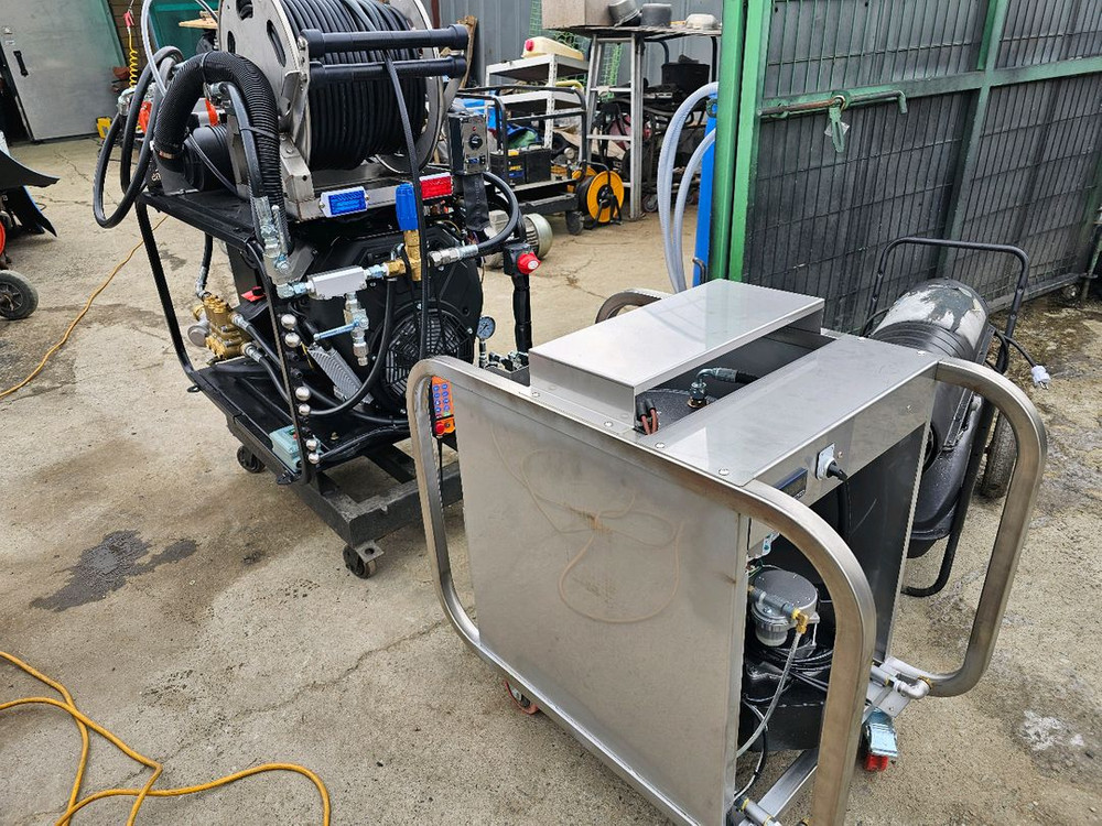 하수구 배관세척용 엔진고압세척기 300바50리터 40마력 풀셋팅--2